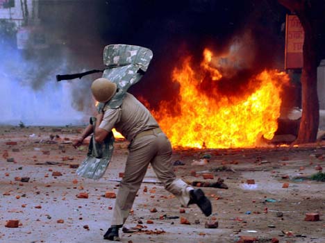 saharanpur-violence-53d3d5b53fe0a_exlst