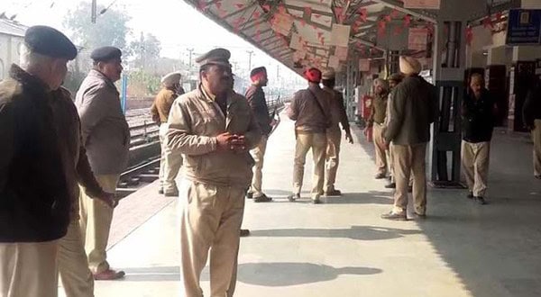 pathankot-station_650x400_61453793605